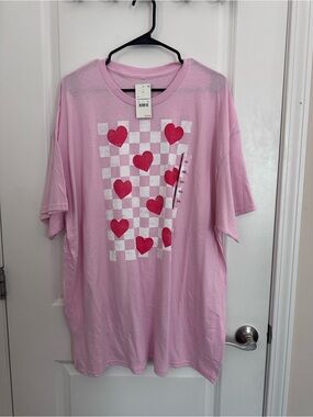 Pink Graphic Heart Checker Tee